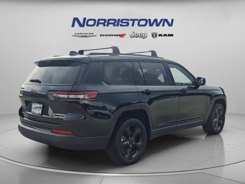 Used 2024 Jeep Grand Cherokee L Limited w/ Luxury Tech Group II AWD/4WD image 6