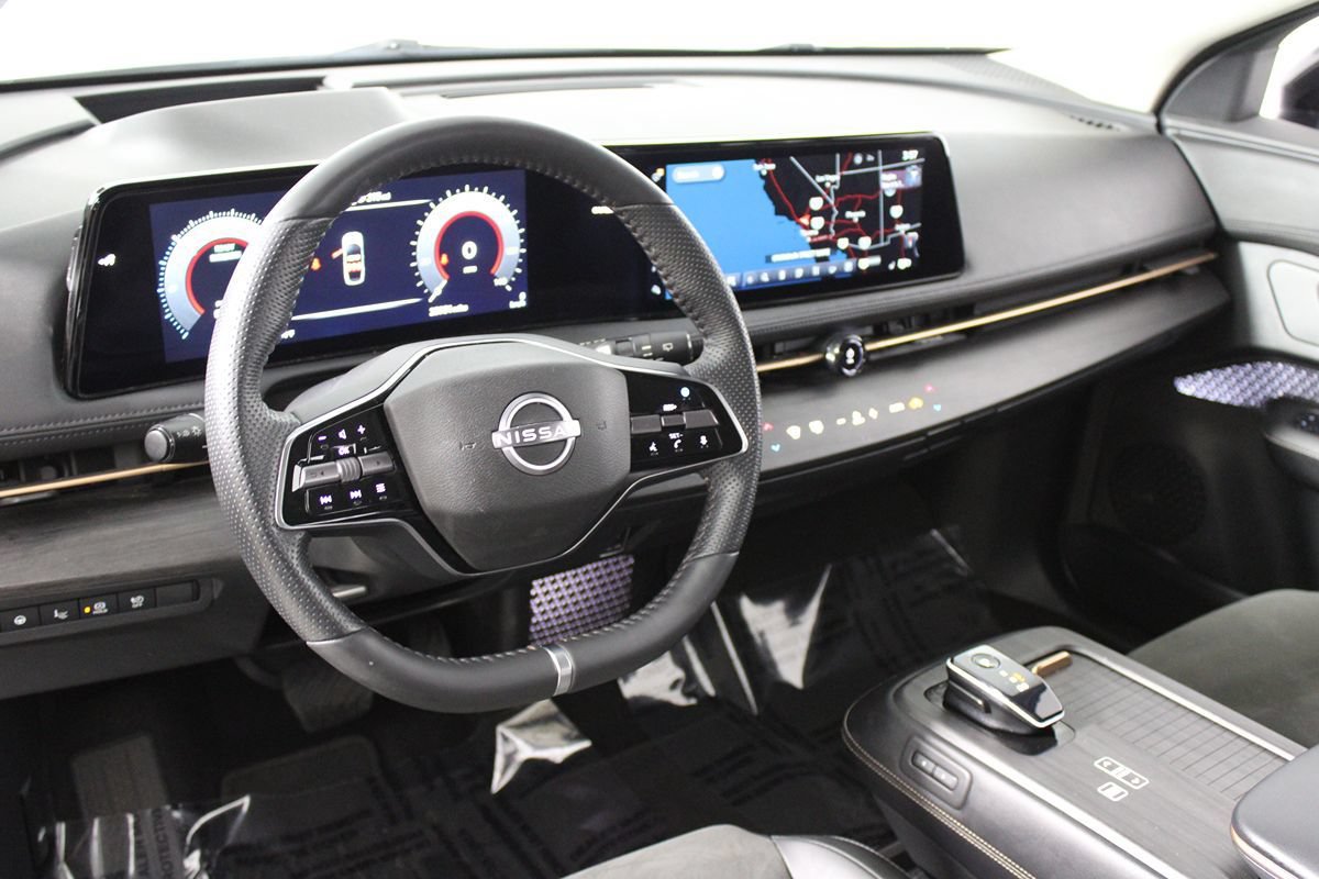 Used 2024 Nissan Ariya FWD image 6