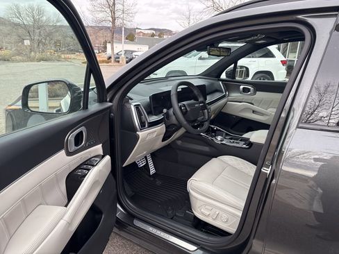 New 2026 Kia Sorento SX Prestige image 10