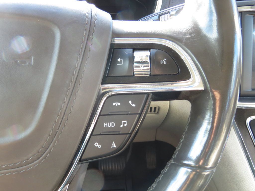 Used 2019 Lincoln Continental Reserve AWD/4WD image 22