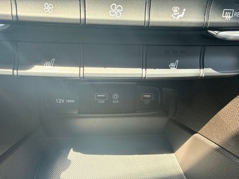 Used 2019 Hyundai Santa Fe Limited AWD/4WD image 19
