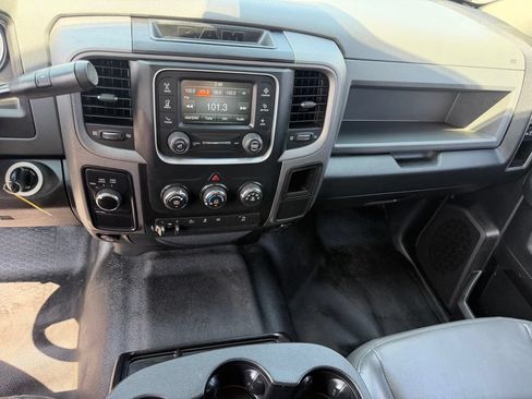 Used 2017 RAM 2500 Tradesman w/ Chrome Appearance Group AWD/4WD image 36