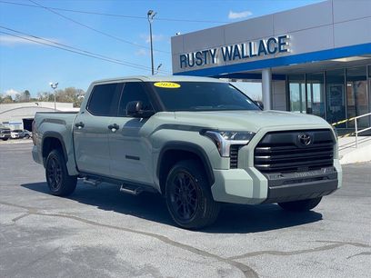 Used 2025 Toyota Tundra SR5 w/ SR5 Convenience Package