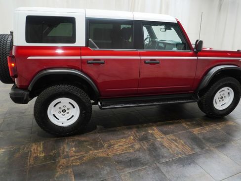 Used 2025 Ford Bronco Heritage Edition AWD/4WD image 4