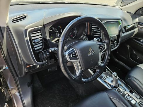 Used 2018 Mitsubishi Outlander SEL AWD/4WD image 19