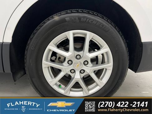 Used 2023 Chevrolet Equinox LT FWD image 19