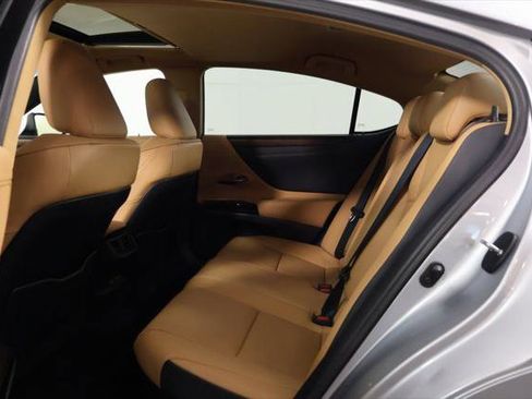 Certified 2023 Lexus ES 300h w/ Premium Package image 11