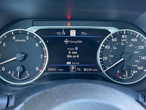 Used 2025 Nissan Sentra SV FWD image 22