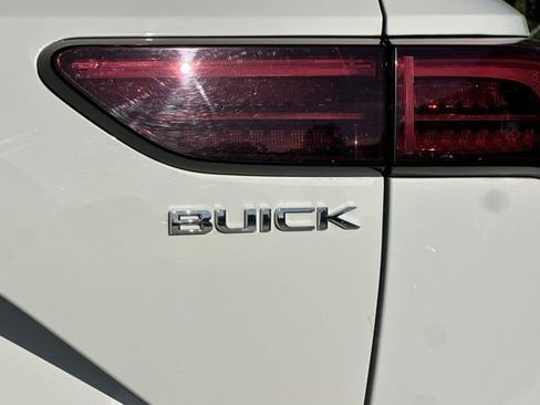 Used 2025 Buick Envision Preferred image 52