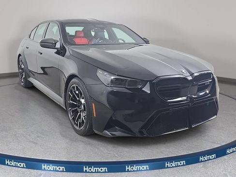 Used 2025 BMW M5 w/ Carbon Package AWD/4WD image 4