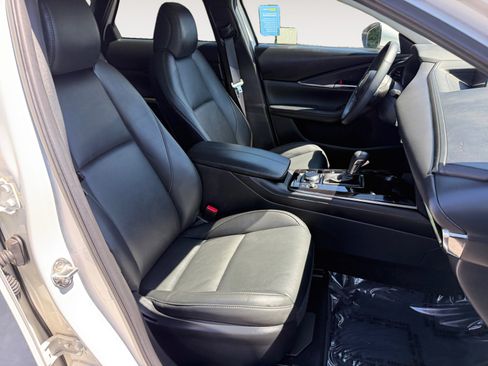 Certified 2025 MAZDA CX-30 AWD 2.5 S w/ Preferred Package image 19