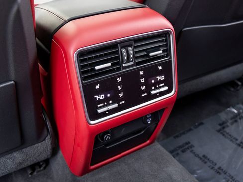 Used 2023 Porsche Cayenne GTS image 50