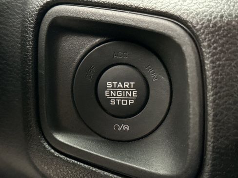 Used 2024 Jeep Wrangler Unlimited Sport AWD/4WD image 20