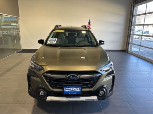 Used 2025 Subaru Outback Limited image 19