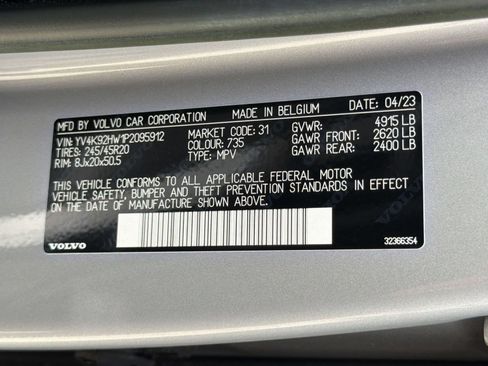 Certified 2023 Volvo XC40 B4 Plus w/ Protection Package Premier FWD image 19