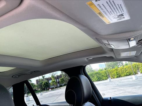 Used 2016 Mercedes-Benz GLC 300 image 13