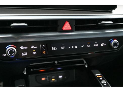 New 2025 Kia Sorento SX Prestige image 35