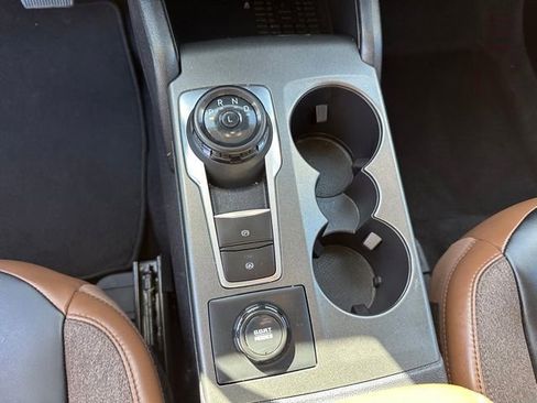 Used 2025 Ford Bronco Sport Outer Banks w/ Outer Banks Tech Package+ AWD/4WD image 18