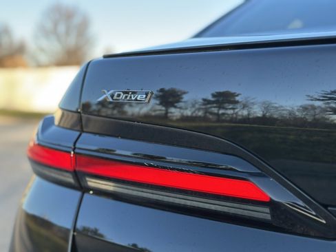 Certified 2023 BMW 760i xDrive image 16