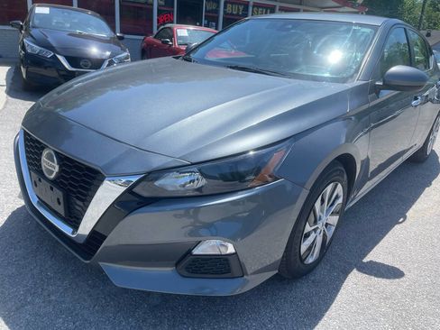 Used 2022 Nissan Altima 2.5 S image 9