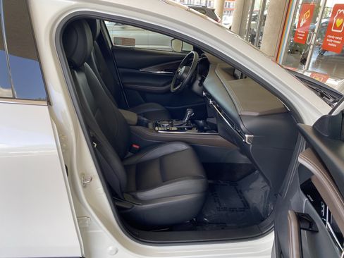 Certified 2025 MAZDA CX-30 AWD 2.5 S w/ Premium Package image 40