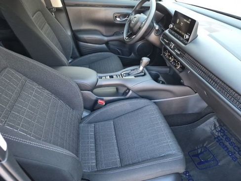 Certified 2024 Honda HR-V LX image 36