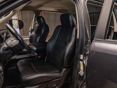 Used 2018 RAM 2500 Laramie w/ Sport Appearance Group AWD/4WD image 20