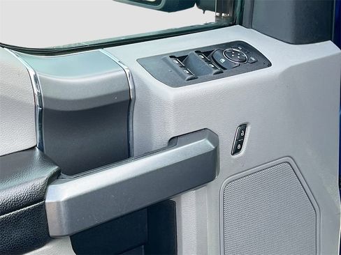 Used 2018 Ford F150 XLT w/ Equipment Group 301A Mid image 17