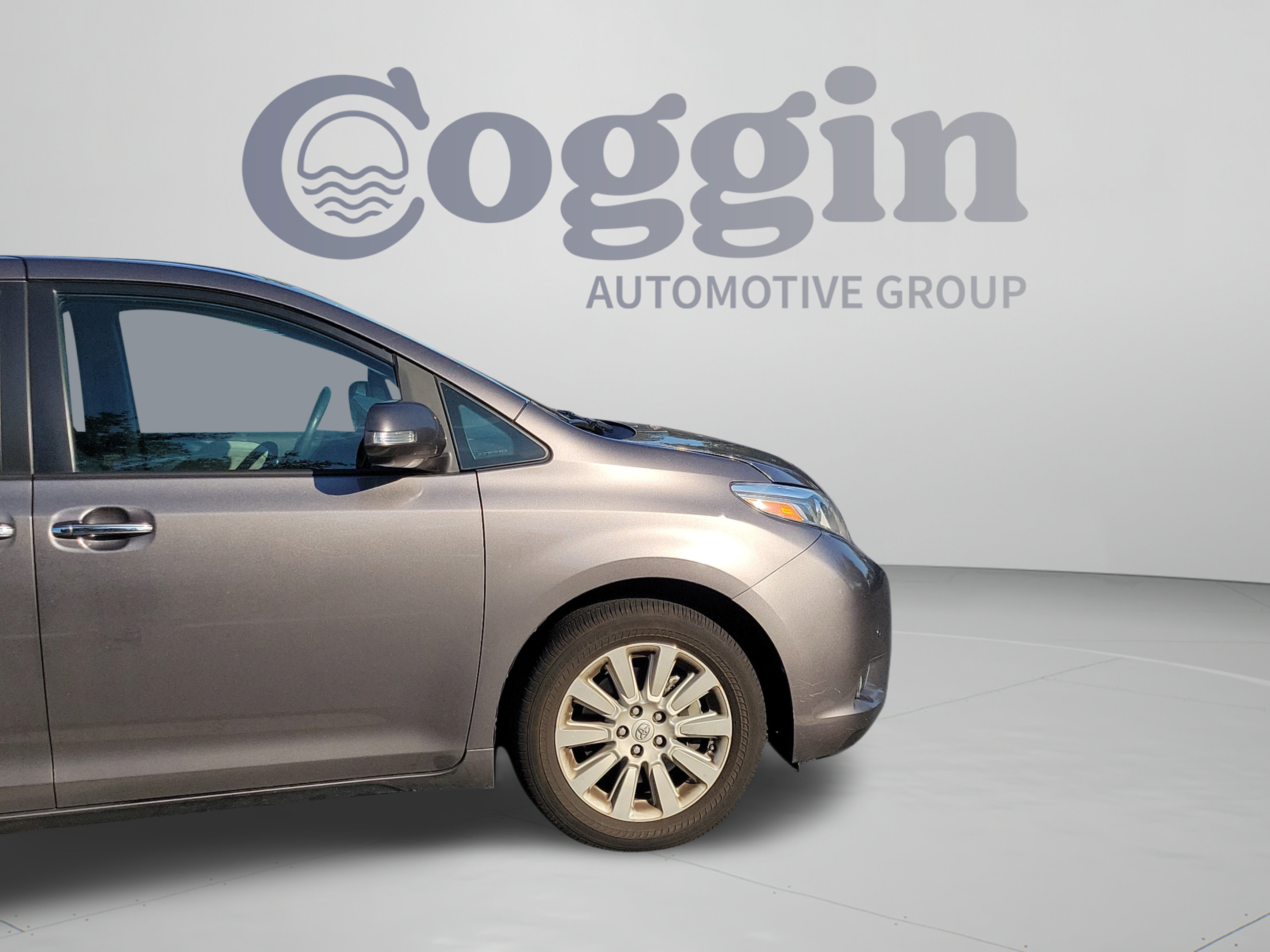 Used 2015 Toyota Sienna Limited Premium AWD/4WD image 21