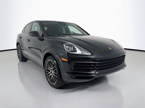Certified 2023 Porsche Cayenne Coupe AWD/4WD image 28