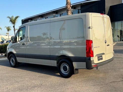 Used 2026 Mercedes-Benz Sprinter 2500 image 38