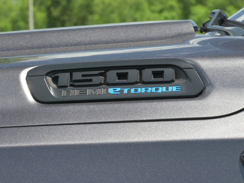 Used 2024 RAM 1500 Big Horn AWD/4WD image 43