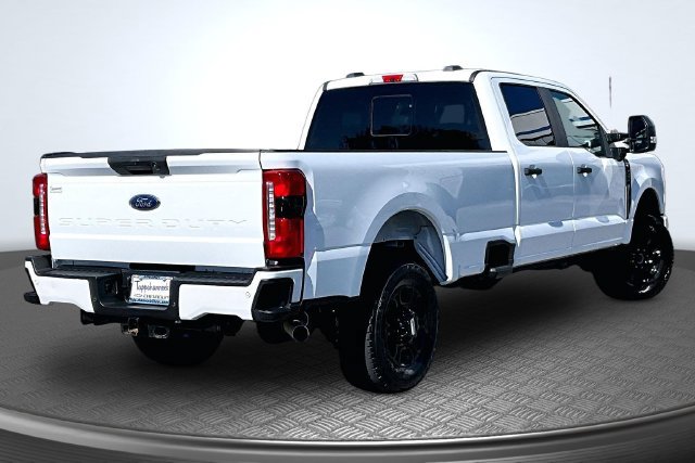 Used 2023 Ford F250 XL w/ STX Appearance Package AWD/4WD image 6