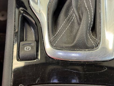 Used 2020 Buick Regal Preferred w/ Sights and Sounds Package FWD image 36