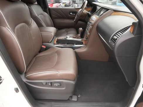 Used 2015 INFINITI QX80 Limited w/ All Season Package image 21