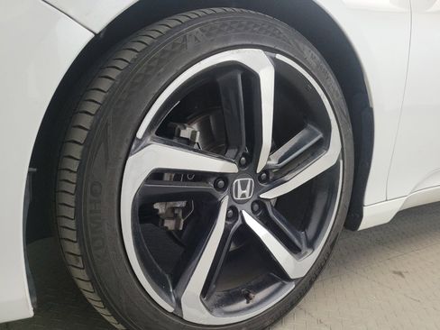 Used 2018 Honda Accord Sport image 31