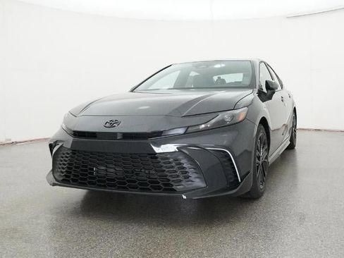 New 2026 Toyota Camry SE image 32