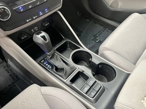 Used 2017 Hyundai Tucson SE w/ SE Popular Package 02 AWD/4WD image 23