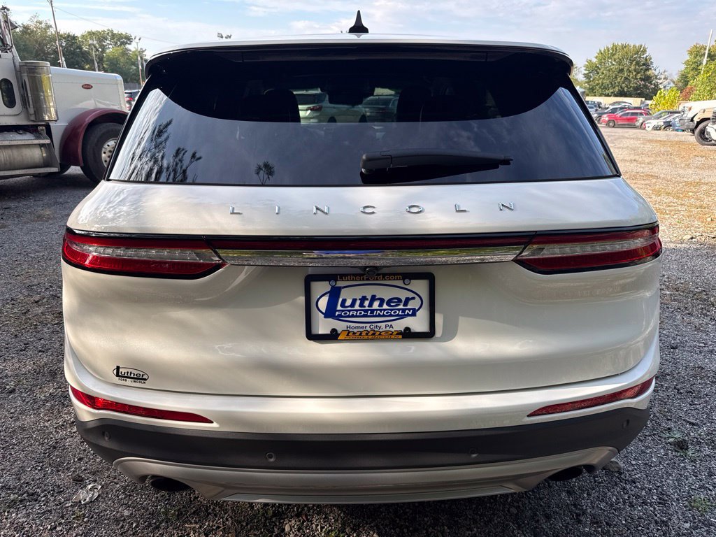 Used 2025 Lincoln Corsair AWD w/ Equipment Group 101A image 6