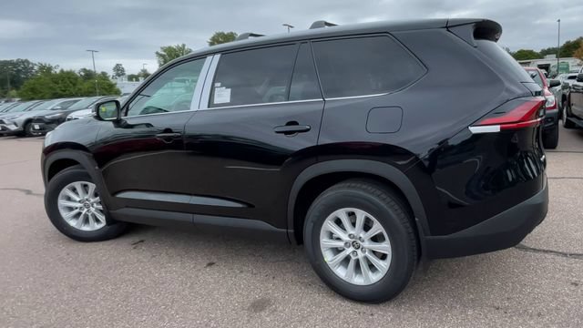 New 2026 Toyota Grand Highlander XLE FWD image 4