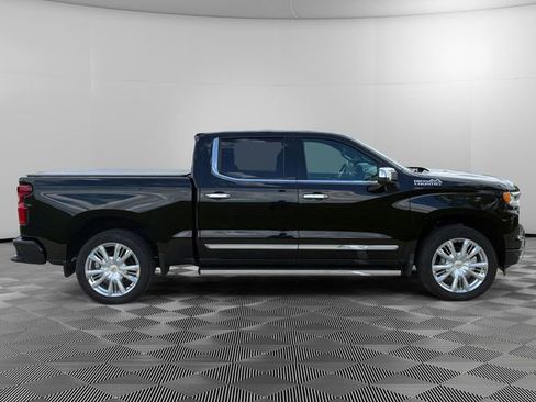 New 2026 Chevrolet Silverado 1500 High Country AWD/4WD image 6