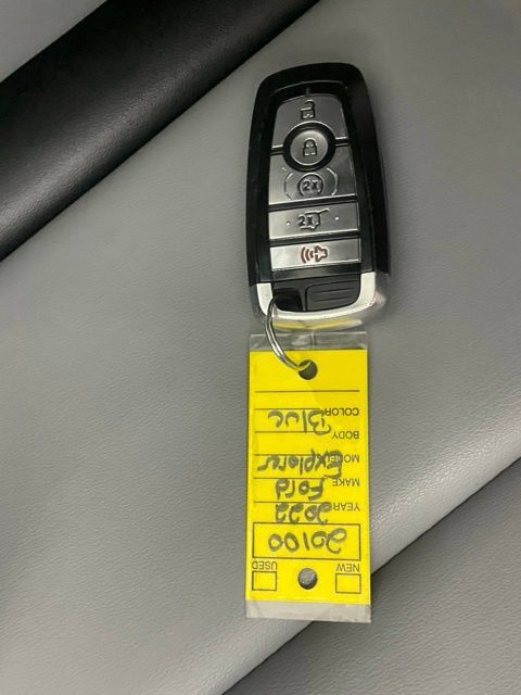 Used 2022 Ford Explorer XLT w/ Equipment Group 202A AWD/4WD image 21