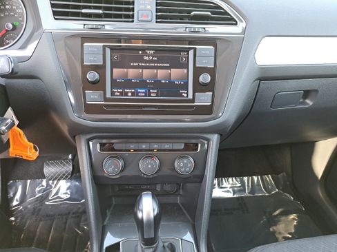 Certified 2021 Volkswagen Tiguan S FWD image 19