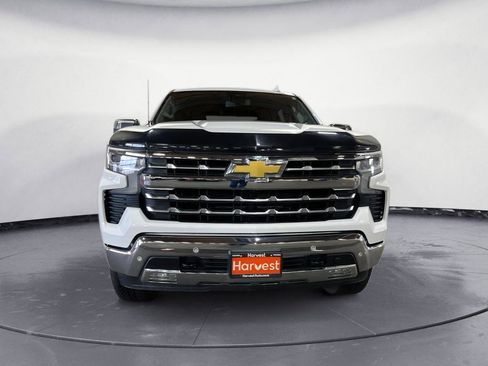 Used 2025 Chevrolet Silverado 1500 LTZ AWD/4WD image 2