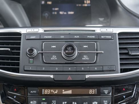 Used 2017 Honda Accord LX image 28