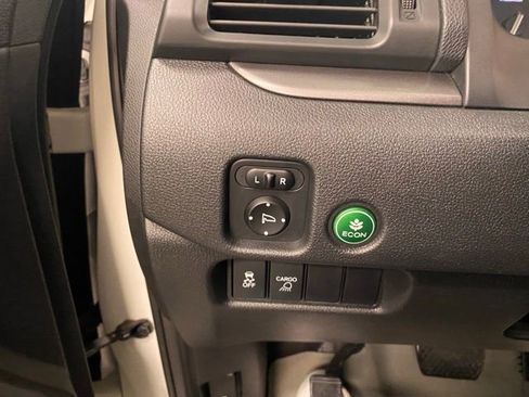 Used 2018 Honda Ridgeline Sport image 17