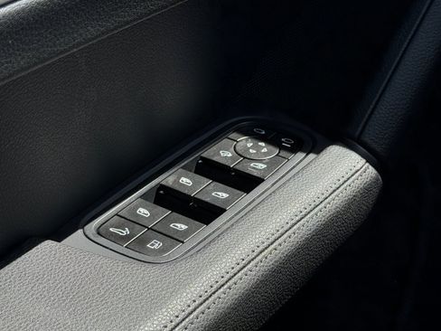 Certified 2026 Porsche Cayenne S AWD/4WD image 16