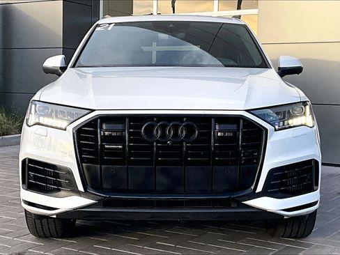 Used 2021 Audi Q7 3.0T Prestige w/ Prestige Package image 2