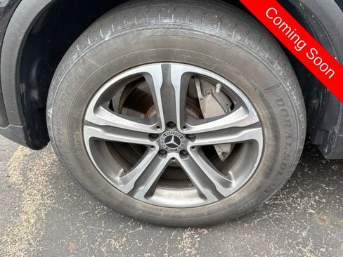 Used 2019 Mercedes-Benz GLC 300 4MATIC image 10