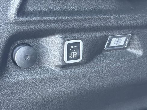 New 2026 Jeep Grand Cherokee L Limited AWD/4WD image 17